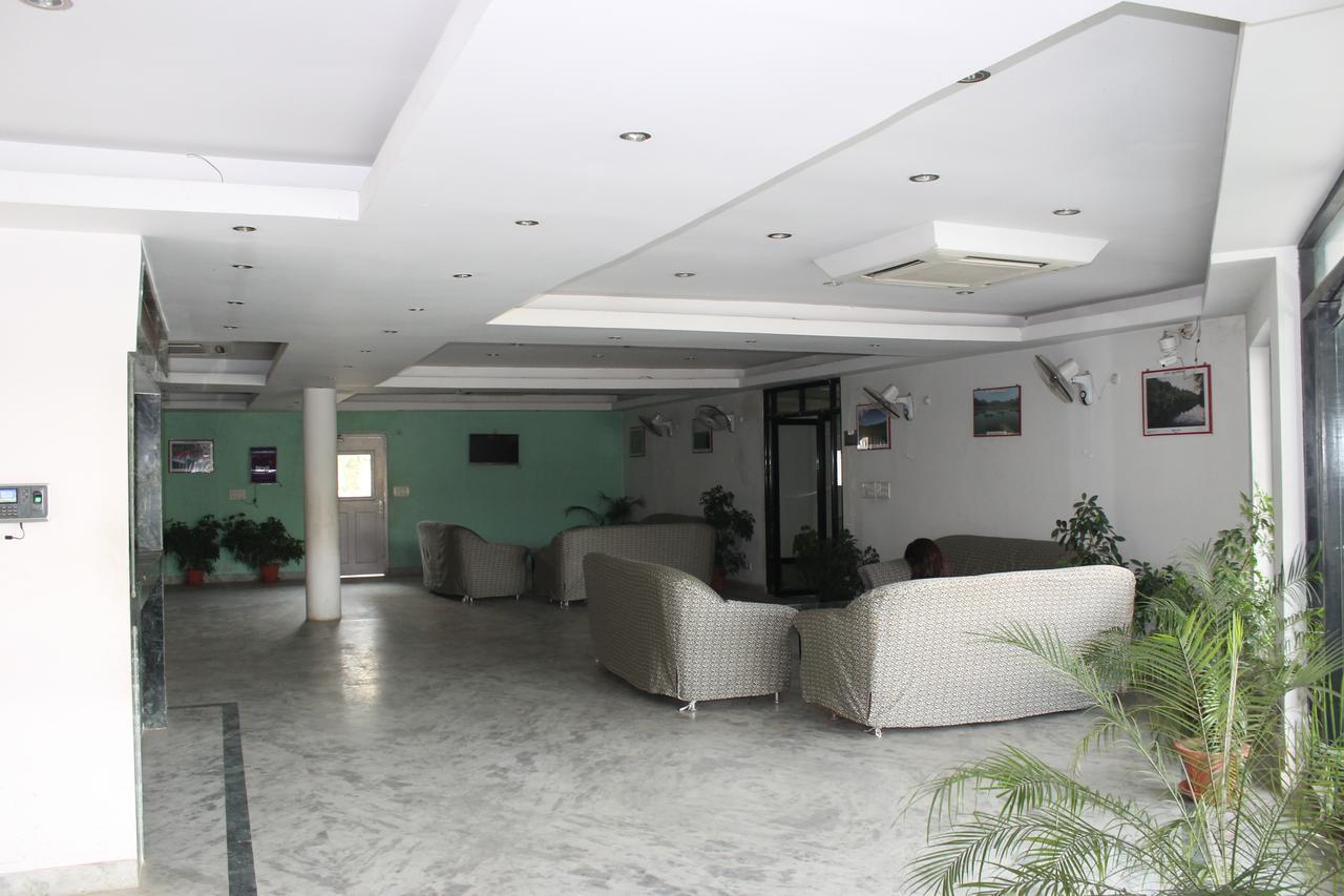 Kitchen Hut Hotel Nepalgunj 外观 照片