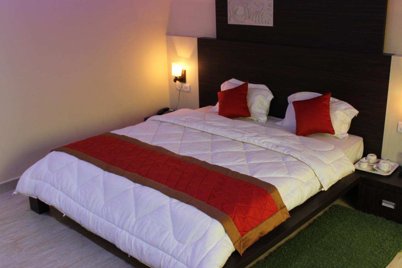 Kitchen Hut Hotel Nepalgunj 外观 照片